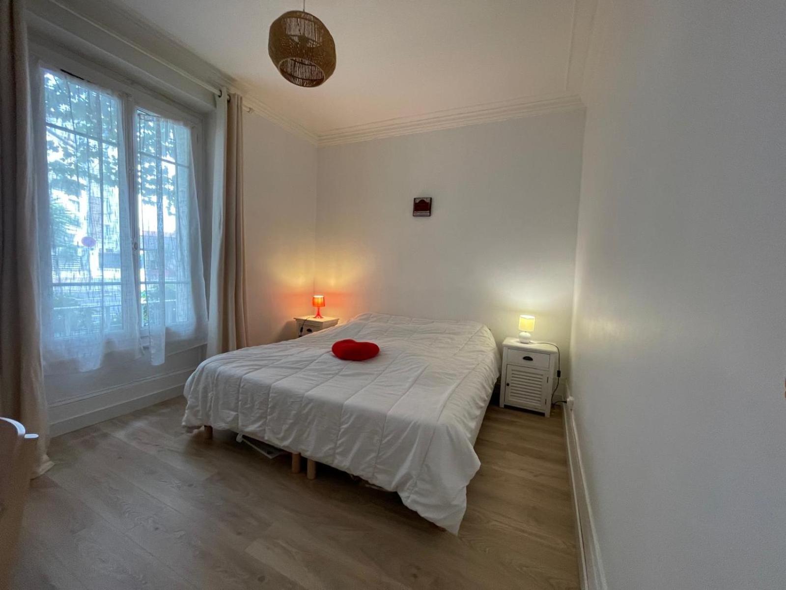 Boulogne 3 Pieces Avec Terrasse Boulogne-Billancourt Exterior foto